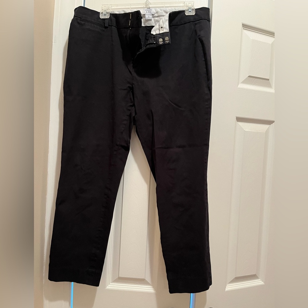 Crown and Ivy Cary ankle pants, black, size 16